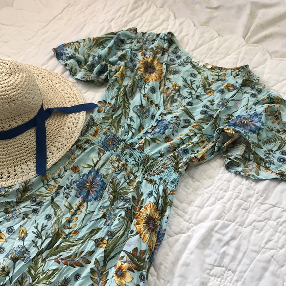 NWOT Summer Vacation Dress 🏝️ - Picture 4 of 5